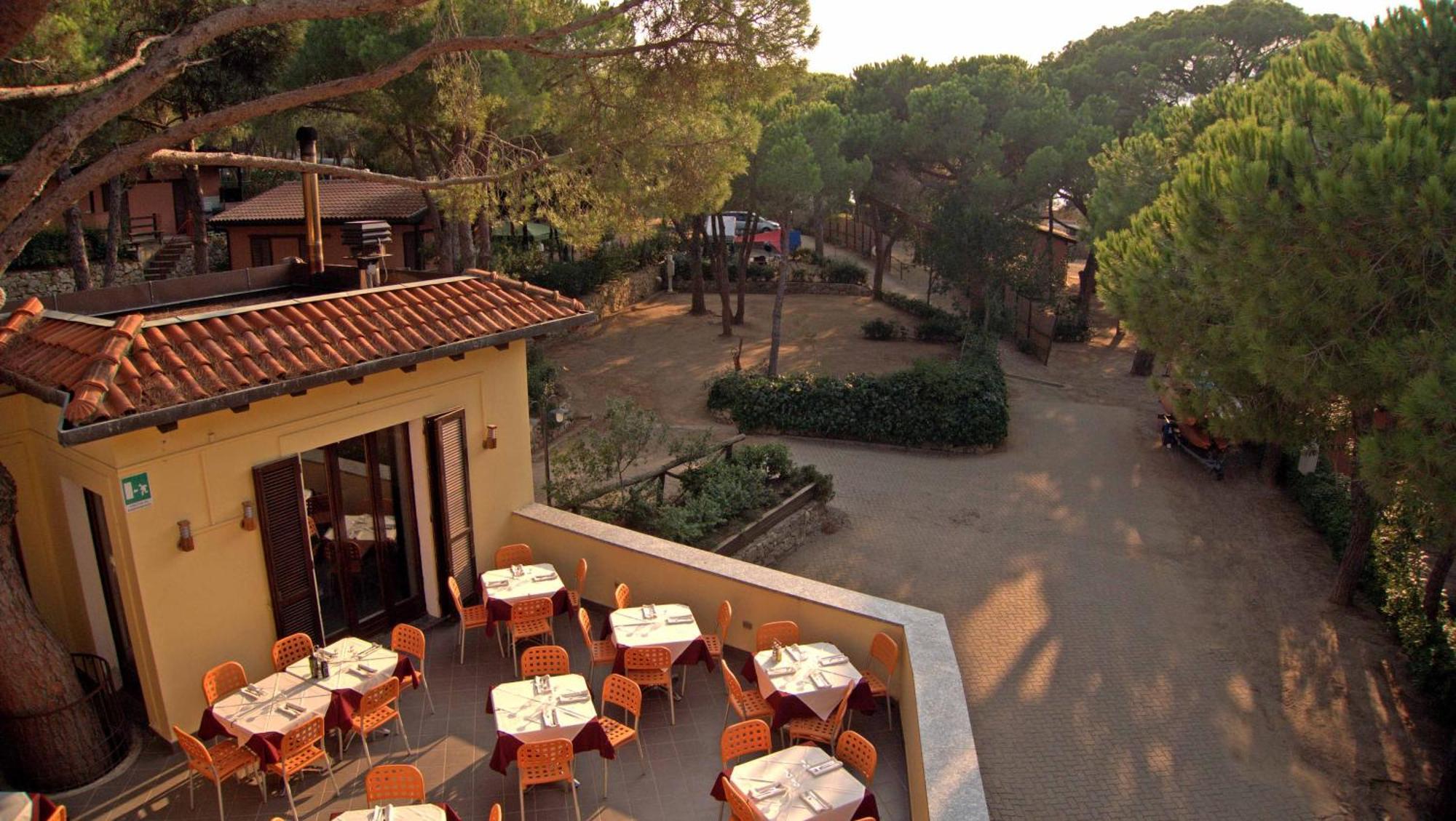 Camping Lacona Pineta Capoliveri  Εξωτερικό φωτογραφία