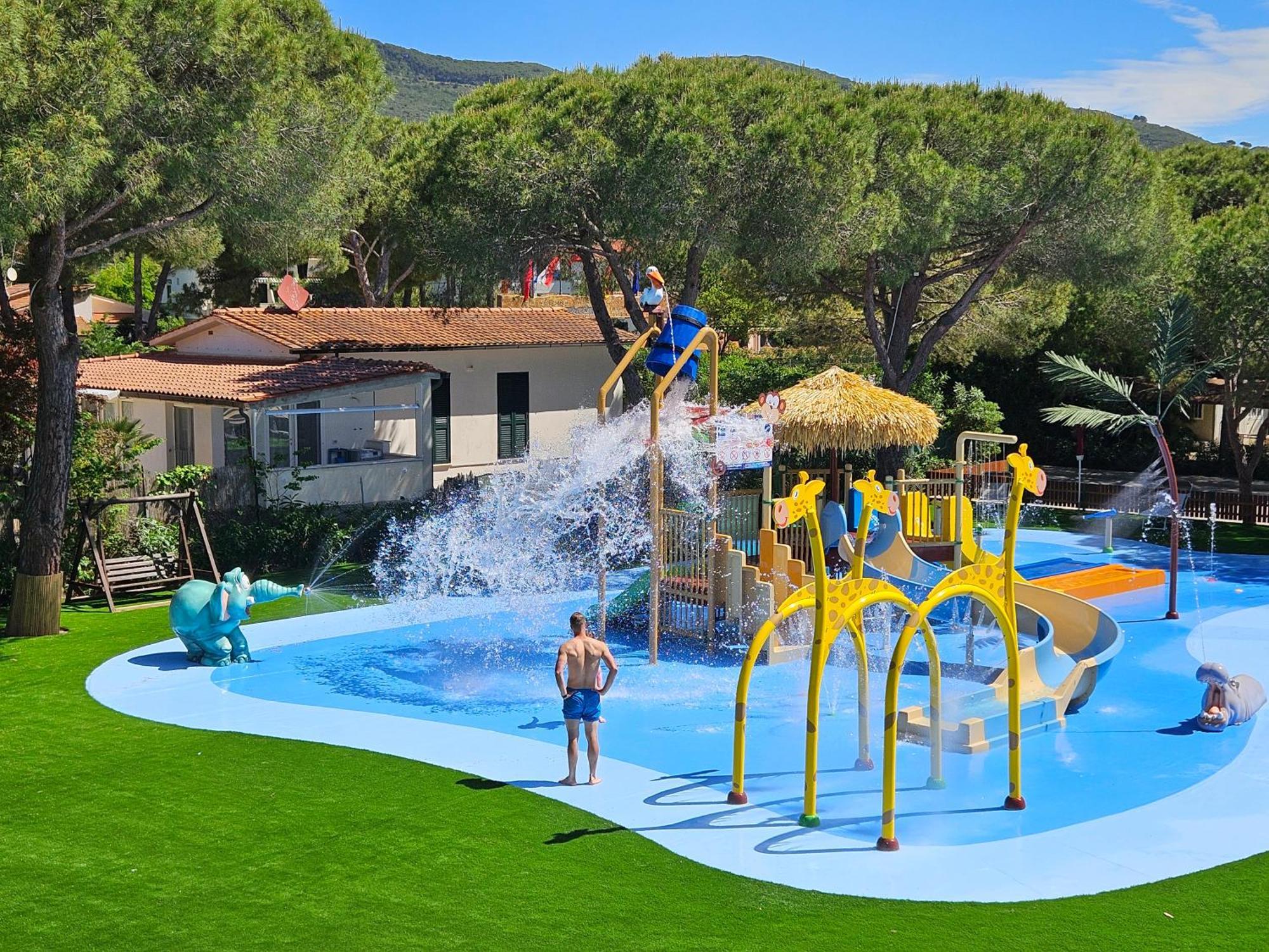 Camping Lacona Pineta Capoliveri  Εξωτερικό φωτογραφία