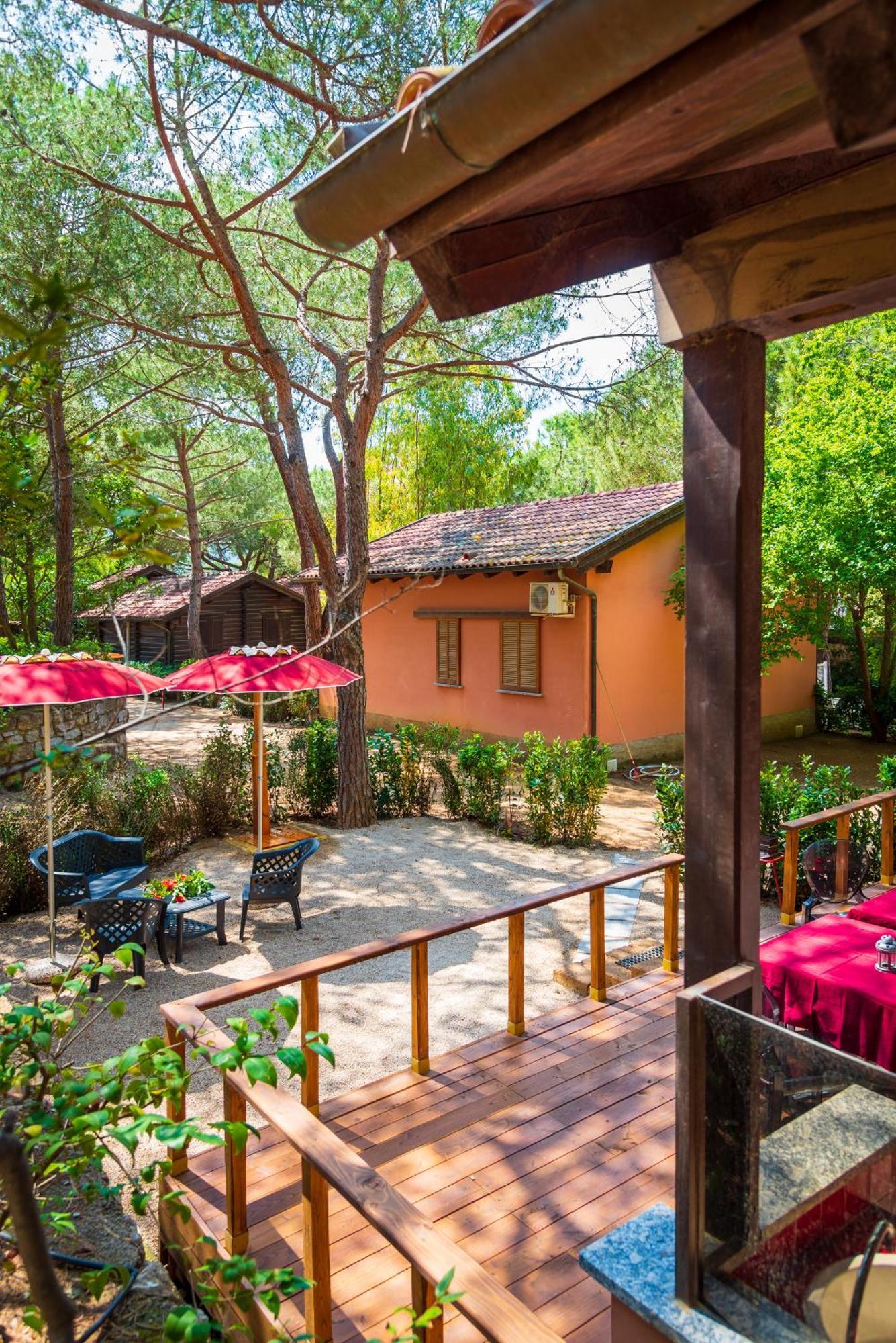 Camping Lacona Pineta Capoliveri  Εξωτερικό φωτογραφία